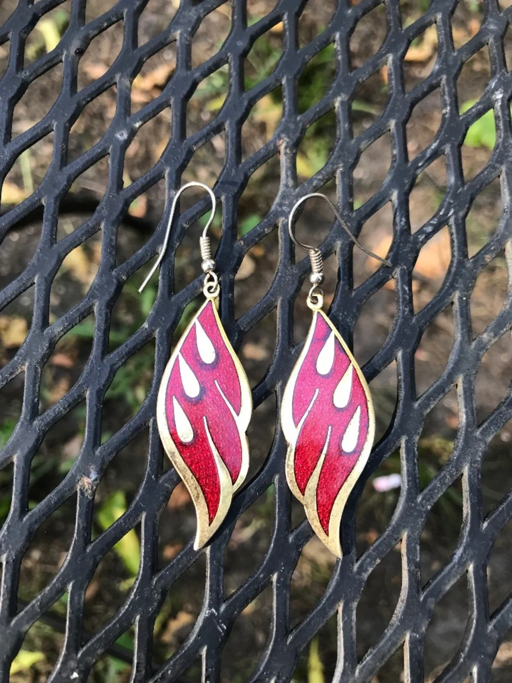 Vintage Goldtone Red Flame Enamel Dangle Pierced Earrings‎ Statement 80s 90s